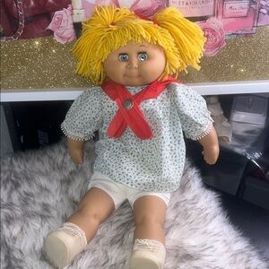 VINTAGE 1980's DAVID CRAFT 20" DOLL VINYL & CLOTH DOLL